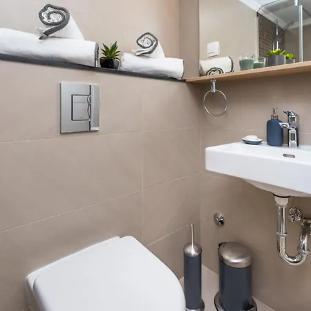 Corner דירה *